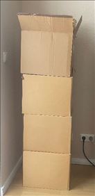 Abbildung: Vier Trödel- Flohmarktkisten Geschirr, Tassen, Gläser 