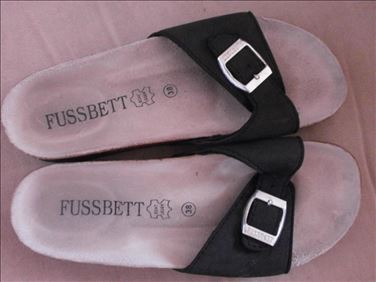 Abbildung: Pantoletten Gr 38 ( fallen eher wie 38 1/2 aus !