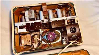 Abbildung: Suche Transistor Radio, Taschn Radio, Uhren Radio