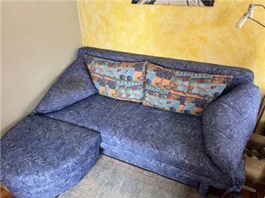 Abbildung: Schlafsofa mit Bettkasten