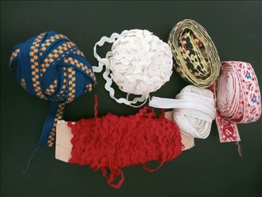 Abbildung: Unbenutzt.Textil Spitzenband (3,3-7m)