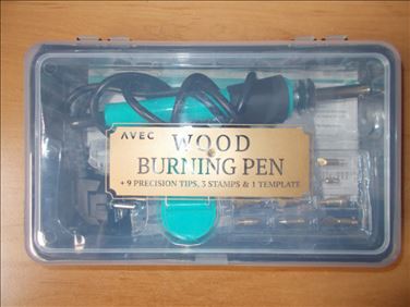 Abbildung: NEU: Brandmalkolben mit 12 Aufsätzen zum Verzieren von Holz