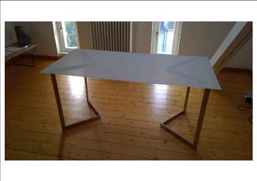 Abbildung: Retro-Universaltisch