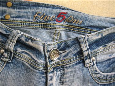 Abbildung: Jeans Gr. 34 Blue fire Stone washed