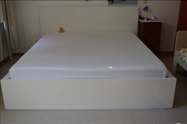 Abbildung: Zwei IKEA-Betten Malm