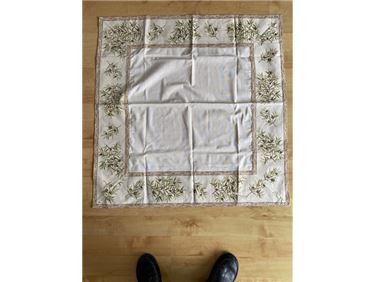 Abbildung: 2 Tischdecken 