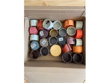 Abbildung: Elektroverteilerdosen gebraucht 