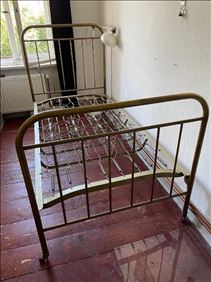 Abbildung: Messingbett