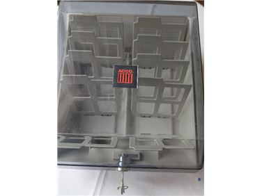 Abbildung: Abschließbarer Karteikasten