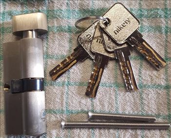 Abbildung: Schloß mit Knauf 70mm, 35/35mm