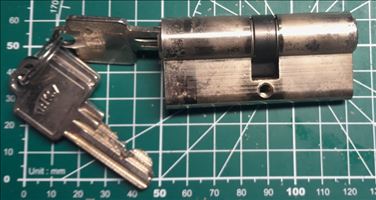 Abbildung: 3 Schlosszylinder