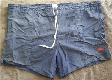 Abbildung: Badeshorts von Speedo, Gr. L dunkelblau