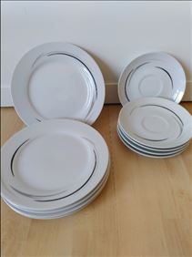 Abbildung: 6 Frühstücks-/Dessertteller mit passenden 6 Untertassen