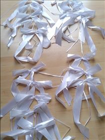 Abbildung: 18 Autoschleifen für Hochzeits- und -gästeautos