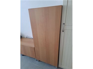 Abbildung: Ikea Besta buche (B 60 x H 128 x T 40 x cm)