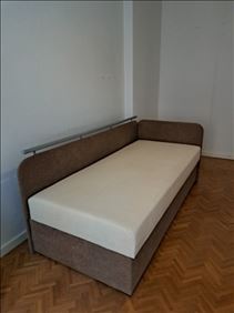 Abbildung: Bett mit Bettkasten