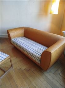 Abbildung: majestätisches Sofa und Sessel zu verschenken 