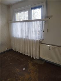 Abbildung: höhenverstellbares Gardinenbrett zu verschenken 