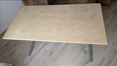 Abbildung: Computertisch 