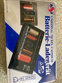 Abbildung: Batterie Ladegerät