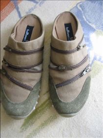 Abbildung: Leder-Pantolette Gr. 37