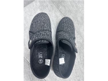 Abbildung: neue Hausschuhe 