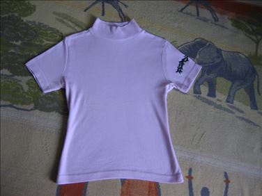 Abbildung: 2 Shirts Gr. 36, Boykott und Boutique