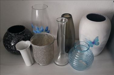 Abbildung: Blumen-Vasen