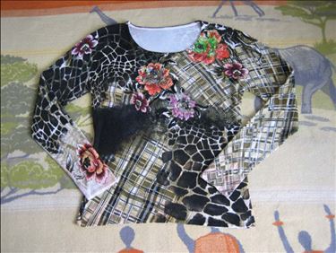 Abbildung: 2 Stretch-Pullover, Shirt Gr. S, KRISS u.a.