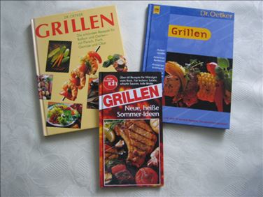 Abbildung: 3 Bücher, gebunden Dr. Oetker u.a.