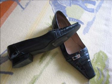 Abbildung: Leder-Schuhe Gr. 37 Pierre Cardin