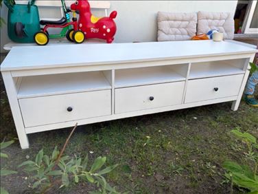 Abbildung: Hemnes TV-Schrank, Sideboard zu verschenken 