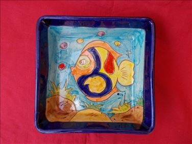 Abbildung: Handgearbeitete Schale aus Ton 18 X 18 cm, Höhe 5 cm
