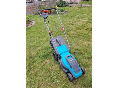 Abbildung: Gardena Rasenmäher PowerMax 1100-32