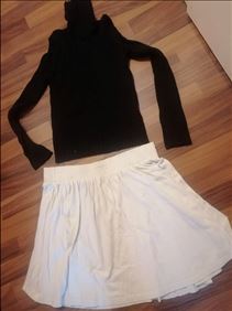 Abbildung: Kleiderpaket 1 Rock, 4 Oberteile.Gr. S M ....5 Teile  