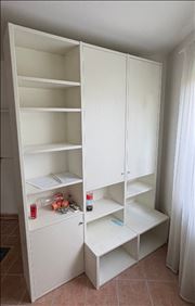 Abbildung: Schrank für Selbstabholer zu verschenken