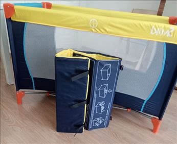 Abbildung: SMIKI- Kinder-Reisebett mit Einstieg am Fußende, 60 x 120 cm