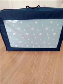 Abbildung: Kinder-Klappmatratze von Alvi, fleckenfrei, 60x120 cm