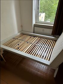 Abbildung: 1,40er Bett + Lattenrost