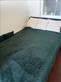 Abbildung: Bett 140 x 200 zu Verschenken Selbstabholer 