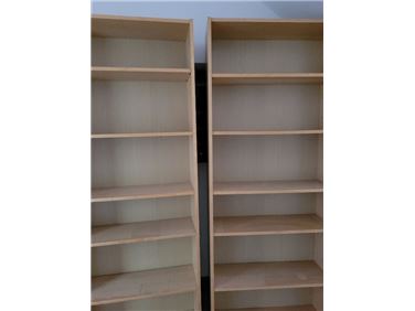 Abbildung: 2 Bücherregale