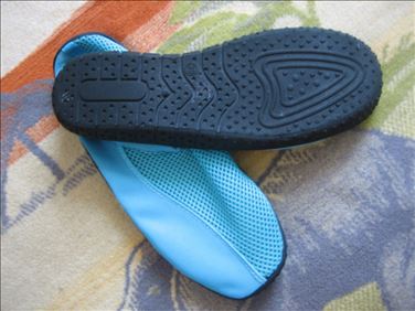 Abbildung: Aqua-Schuhe Gr. 40