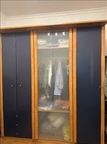 Abbildung: Schrank massiv Holz 