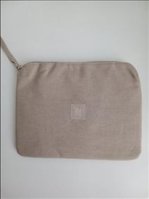 Abbildung: Nespresso Kosmetiktasche, limited edition. NEU und OVP!!!