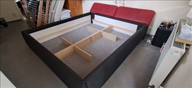 Abbildung: Doppelbett 1,80x2,00 Meter