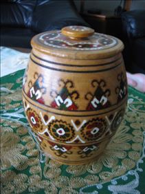 Abbildung: Holz-Deckel-Dose aus Familien-Nachlass