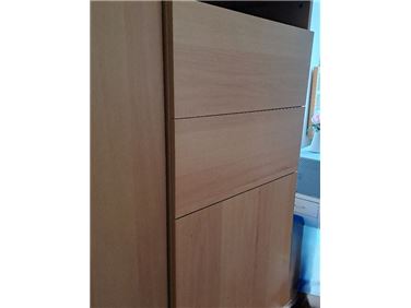 Abbildung: Ikea Besta buche (B 60 x H 128 x T 40 x cm)