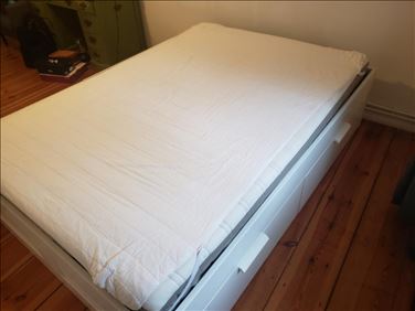 Abbildung: Ikea Bett - 140x200cm