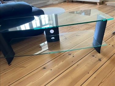 Abbildung: Glas TV Board