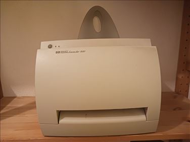 Abbildung: HP Laserjet 1100 Drucker